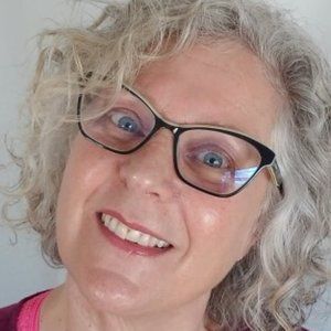 Meet your Posher, Paula